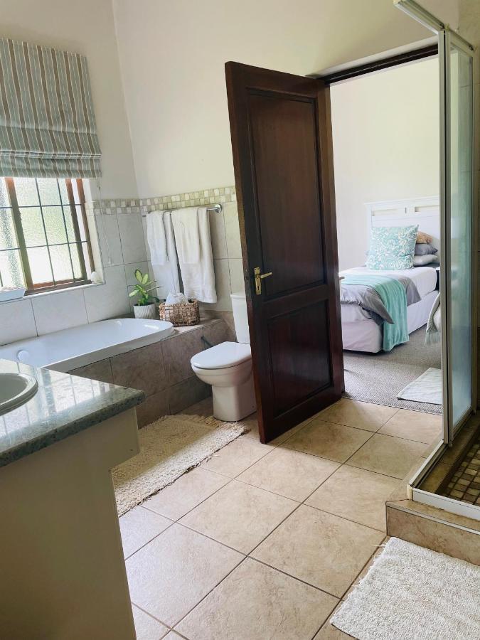 Porterfield Guest House, Champagne Valley מראה חיצוני תמונה